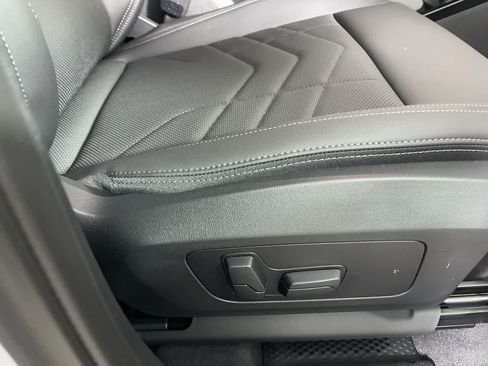 Used 2023 BMW X1 xDrive28i w/ Convenience Package AWD/4WD image 18