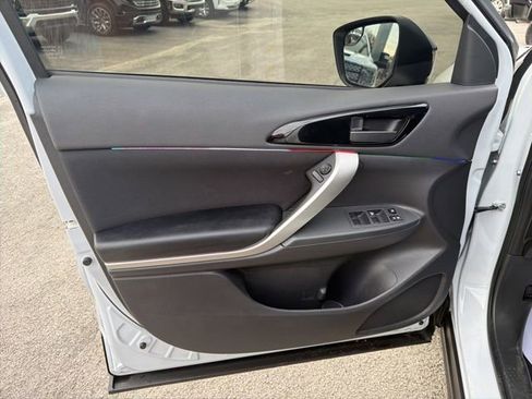 Used 2024 Mitsubishi Eclipse Cross AWD image 22