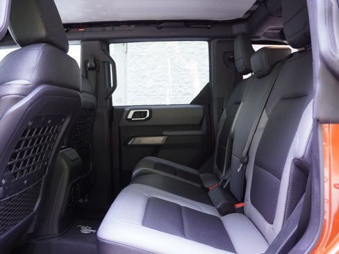 Used 2023 Ford Bronco Black Diamond w/ Sasquatch Package AWD/4WD image 26