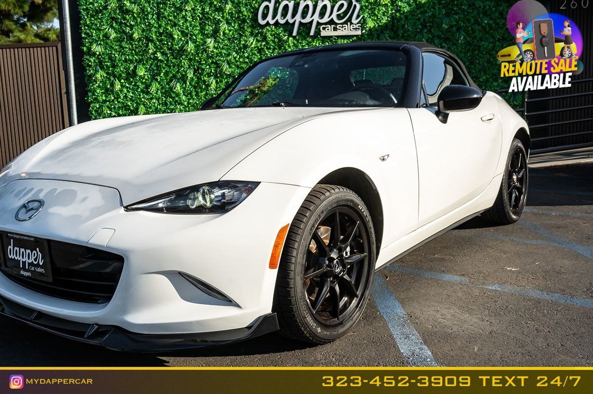 Used 2021 MAZDA MX-5 Miata Sport RWD image 2