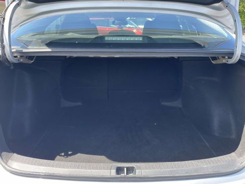 Used 2024 Toyota Corolla LE FWD image 9