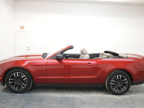 Used 2012 Ford Mustang Premium image 26