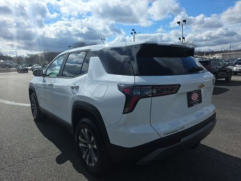 New 2026 Chevrolet Equinox LT w/ Convenience Package II image 4