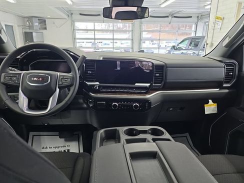 New 2026 GMC Sierra 1500 Elevation image 11