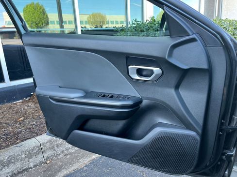 Used 2025 Kia K4 LXS image 18