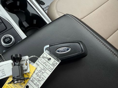 Used 2020 Ford Explorer Limited image 59
