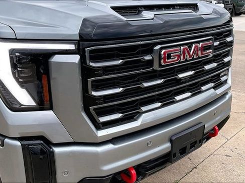Used 2025 GMC Sierra 2500 AT4 AWD/4WD image 33