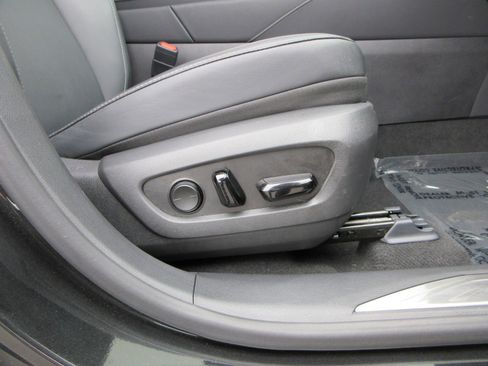 Used 2025 Lexus RX 350h image 25