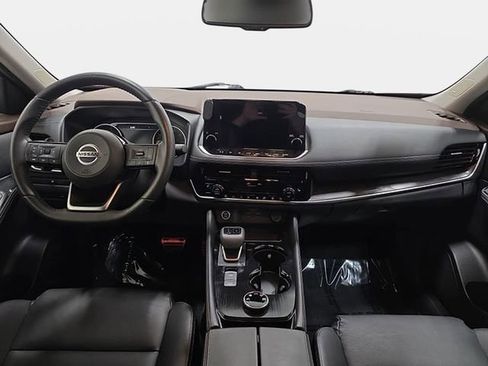 Used 2021 Nissan Rogue SL w/ Premium Package AWD/4WD image 10