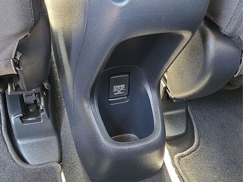 Used 2022 Honda HR-V EX image 15