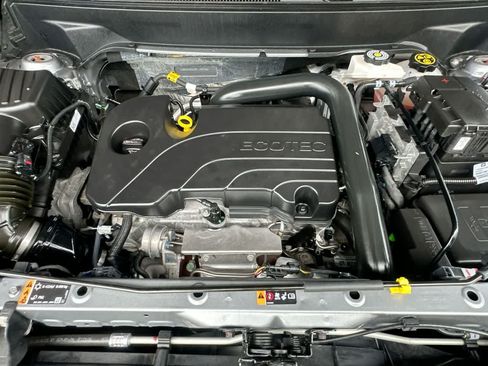 Used 2024 Chevrolet Equinox LS w/ LS Convenience Package AWD/4WD image 12