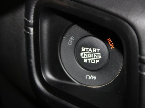 Used 2025 Jeep Wrangler Unlimited Rubicon AWD/4WD image 48
