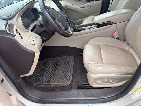 Used 2014 Buick LaCrosse Leather w/ Driver Confidence Package FWD image 5