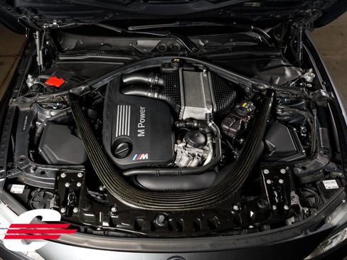 Used 2015 BMW M4 Coupe image 9