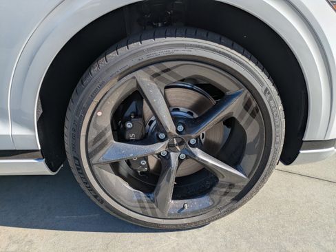 New 2026 Genesis GV70 3.5T Sport Prestige AWD/4WD image 9