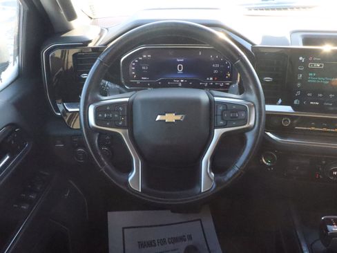Used 2022 Chevrolet Silverado 1500 LTZ w/ LTZ Convenience Package II image 9