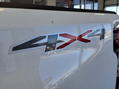 Used 2024 Chevrolet Silverado 2500 LT image 32