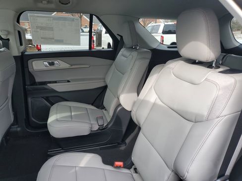 New 2026 Ford Explorer Active w/ Active Comfort Package image 29