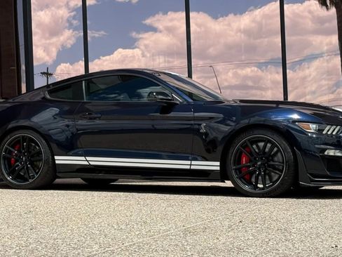 Used 2021 Ford Mustang Shelby GT500 w/ Technology Package RWD image 16