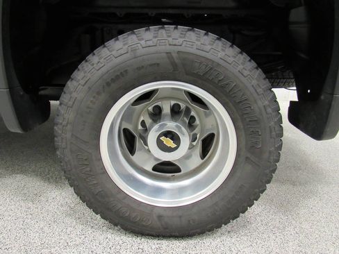 Used 2020 Chevrolet Silverado 3500 LTZ w/ LTZ Plus Package image 12