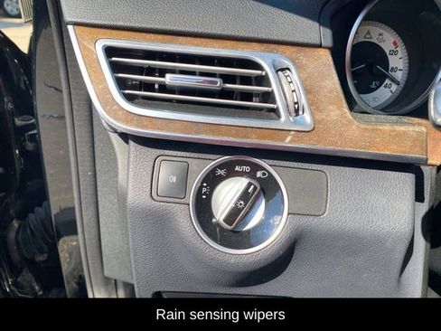 Used 2014 Mercedes-Benz E 350 Sedan image 10