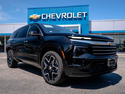 Certified 2025 Chevrolet Traverse High Country AWD/4WD image 1