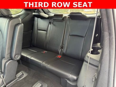 Certified 2023 Toyota Highlander XSE image 13