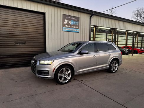Used 2019 Audi Q7 3.0T Prestige image 10