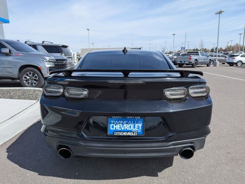 Used 2022 Chevrolet Camaro SS image 29