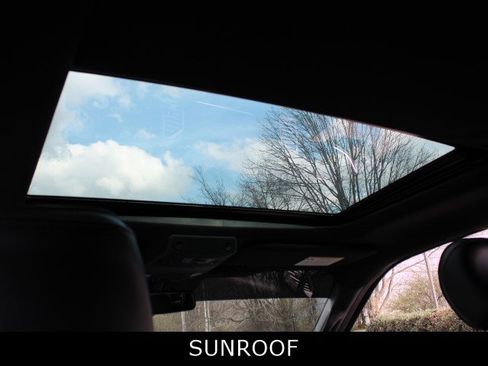 Used 2017 Ford F150 Platinum w/ Equipment Group 701A Luxury image 25