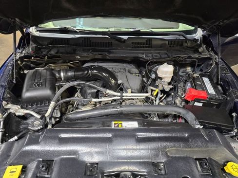 Used 2014 RAM 1500 Laramie w/ Convenience Group image 28