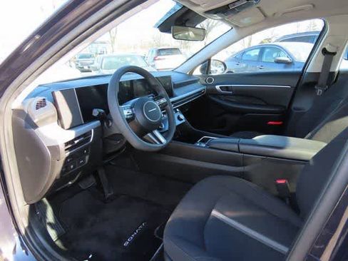 Used 2024 Hyundai Sonata SEL image 2