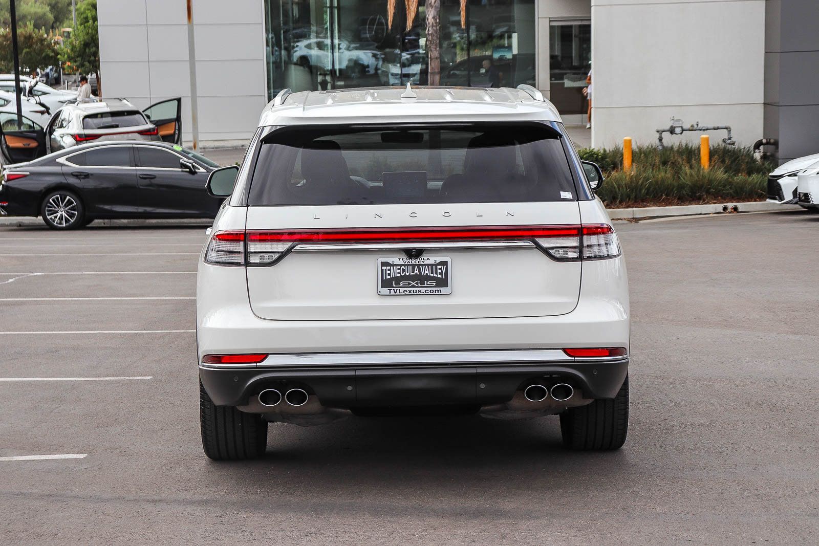Used 2022 Lincoln Aviator Reserve w/ Equipment Group 201A AWD/4WD image 5