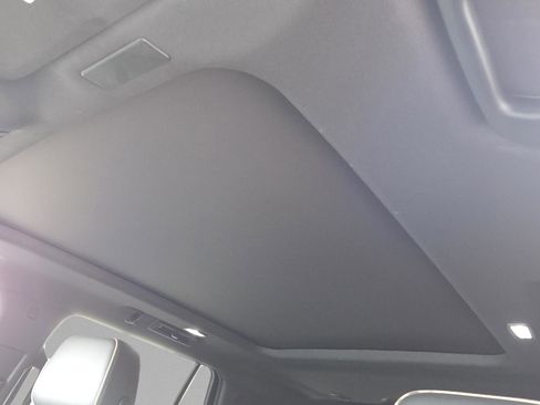 Used 2025 GMC Yukon Elevation image 16