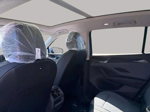 New 2026 Volkswagen Tiguan SE AWD/4WD image 4