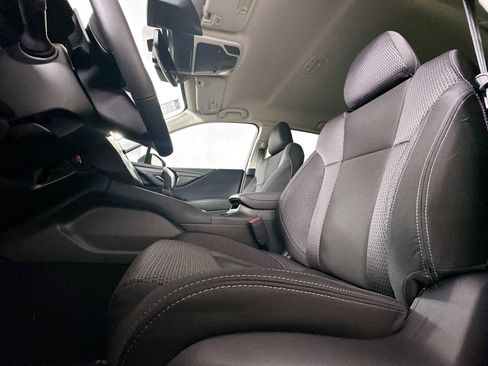 Certified 2025 Subaru Outback Premium w/ Popular Package #1A image 18