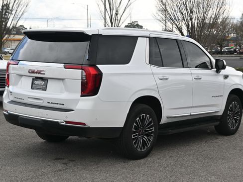 Used 2025 GMC Yukon Elevation w/ Technology Package image 18