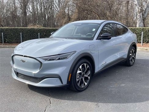 Used 2024 Ford Mustang Mach-E Select image 3