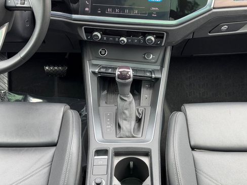 Used 2025 Audi Q3 2.0T Premium w/ Convenience Package AWD/4WD image 14