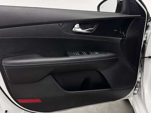 Used 2021 Kia Forte GT-Line FWD image 10