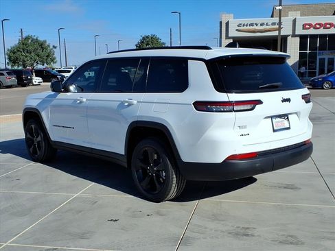 New 2025 Jeep Grand Cherokee L Altitude AWD/4WD image 4