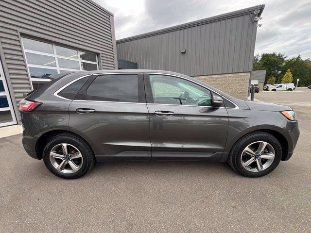 Used 2020 Ford Edge SEL w/ Convenience Package AWD/4WD image 4