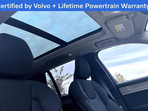 Certified 2025 Volvo XC90 B6 Plus image 22