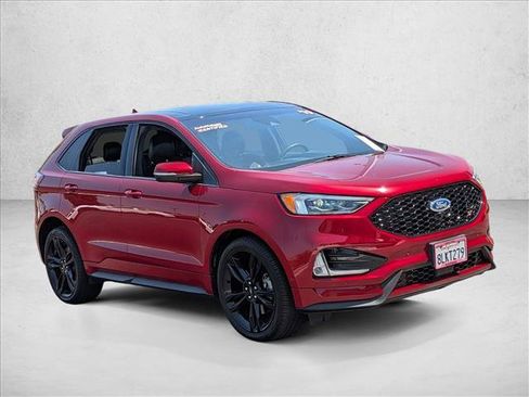 Used 2019 Ford Edge ST w/ Equipment Group 401A AWD/4WD image 4