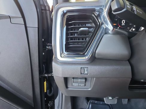 Used 2026 GMC Canyon Elevation RWD image 18