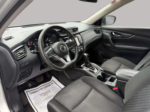 Used 2018 Nissan Rogue SV AWD/4WD image 12