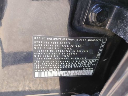 Used 2024 Volkswagen Taos SE image 33