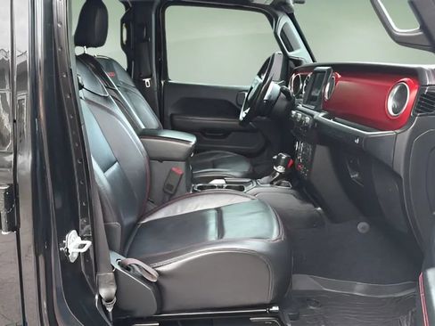 Used 2018 Jeep Wrangler Unlimited Rubicon image 19