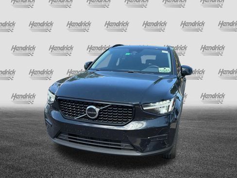 Certified 2024 Volvo XC40 B5 Core w/ Protection Package Premier AWD/4WD image 43