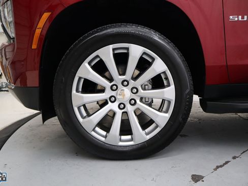 Used 2026 Chevrolet Suburban Premier image 10